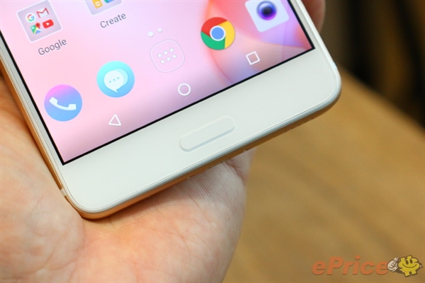 歸中國(guó) 夏普發(fā)布新機(jī)Z3:驍龍652/4G內(nèi)存/3200元-鋒巢網(wǎng)