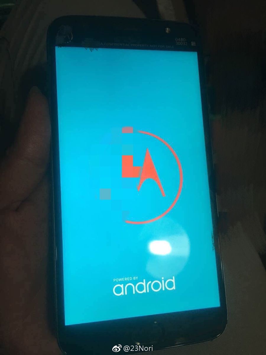 2017年款Moto X工程機諜照曝光-鋒巢網(wǎng)