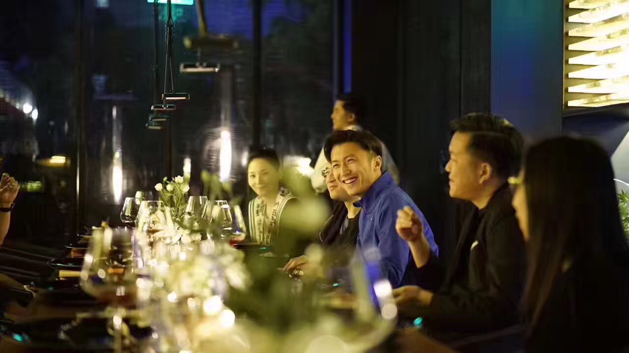 廚師謝霆鋒，網(wǎng)易丁磊，外婆家吳國平這是在密謀新事業(yè)？-鋒巢網(wǎng)