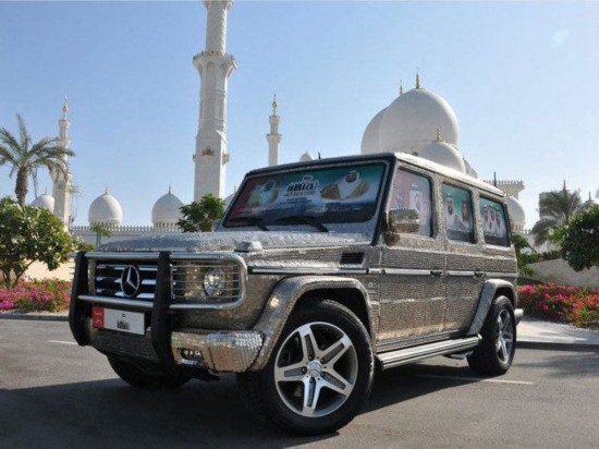 迪拜：有錢沒地兒花 豪車金錢玩命造-鋒巢網(wǎng)