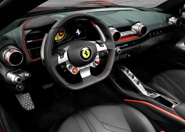 風(fēng)馳電掣的新代表“法拉利812 Superfast”；拭目以待-鋒巢網(wǎng)