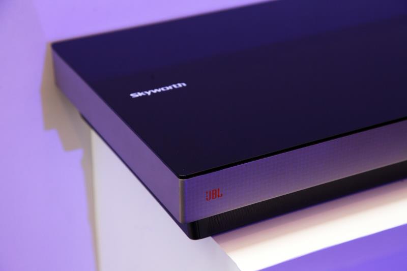 創(chuàng)維攻殼黑科技，OLED新品Wallpaper藝術(shù)氣息令人驚艷-鋒巢網(wǎng)