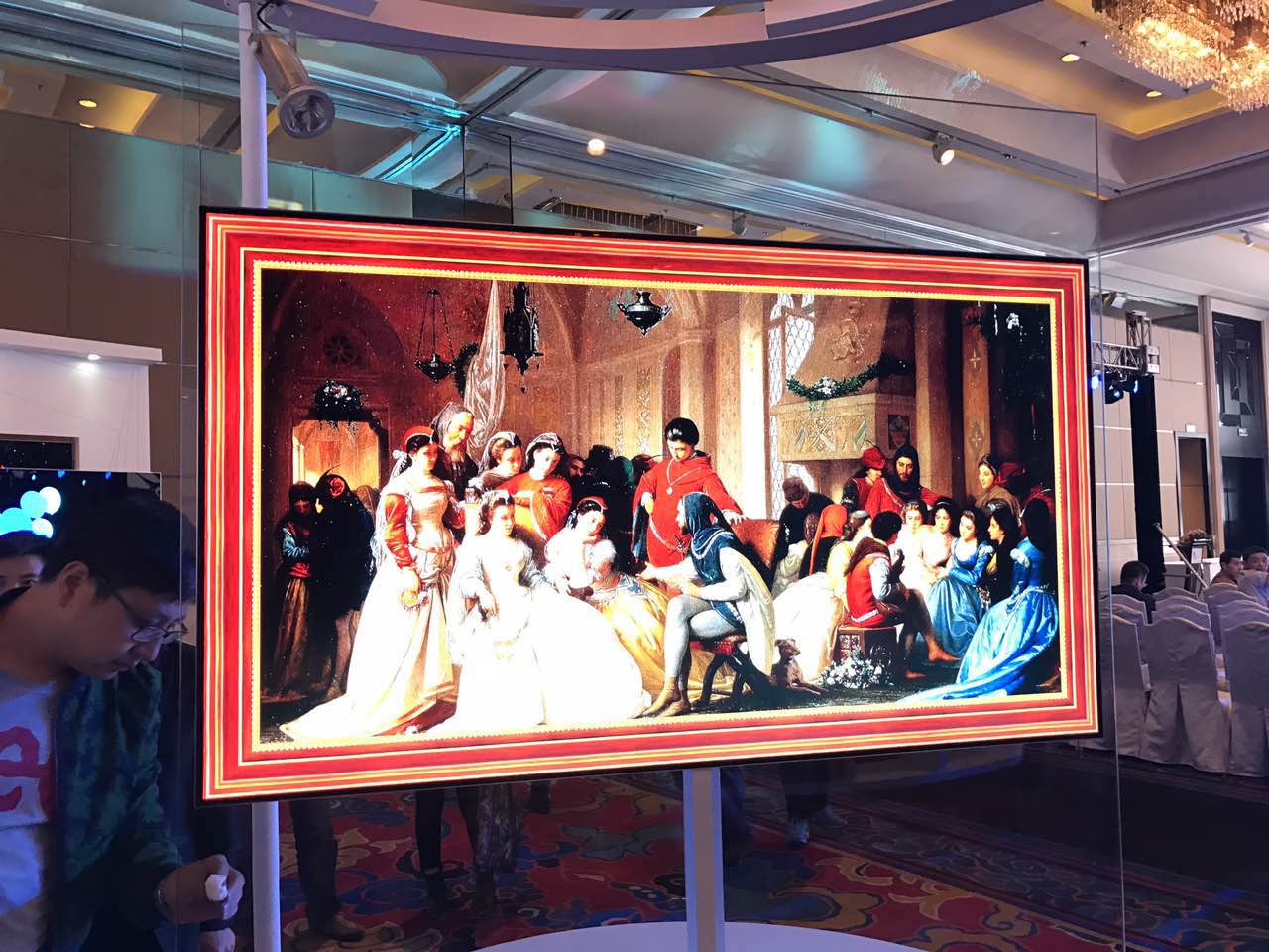 創(chuàng)維攻殼黑科技，OLED新品Wallpaper藝術(shù)氣息令人驚艷-鋒巢網(wǎng)