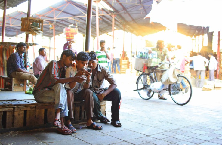 中國手機(jī)攻下印度一半市場 游戲企業(yè)接踵扎營-鋒巢網(wǎng)