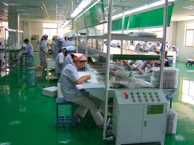 老板忙1年像為工人打工，機(jī)器人成救場英雄-鋒巢網(wǎng)