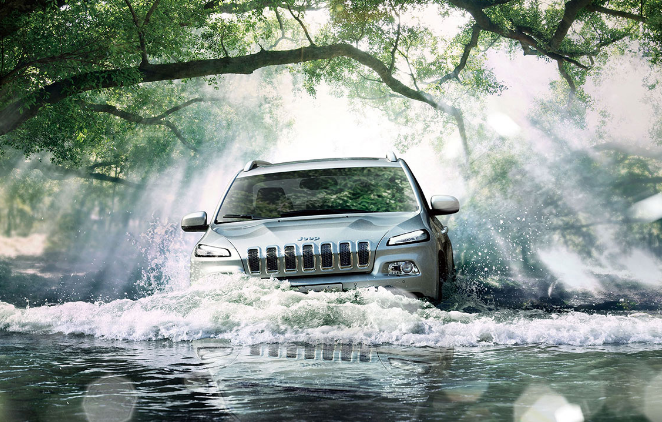 2017全新Jeep自由光 優(yōu)越上市；與它一起看世界-鋒巢網(wǎng)