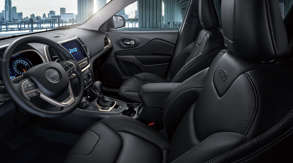 2017全新Jeep自由光 優(yōu)越上市；與它一起看世界-鋒巢網(wǎng)