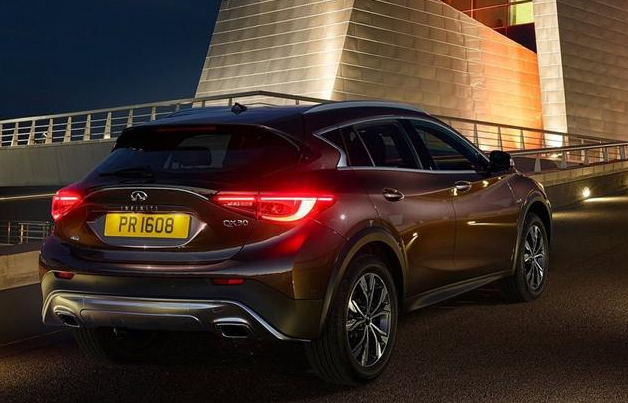 潛能者覺醒:國產(chǎn)英菲尼迪QX30L加長版 或?qū)⒚髂晟鲜?鋒巢網(wǎng)
