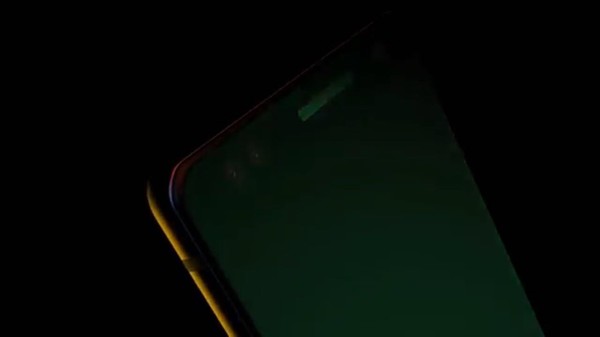 全面屏要成谷歌標(biāo)準(zhǔn)了 Pixel 2新機(jī)渲染圖曝光-鋒巢網(wǎng)