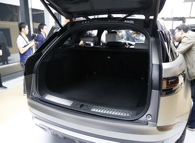 自改自家弊端,家族新成員 路虎攬勝星脈預計8月上市-鋒巢網(wǎng)