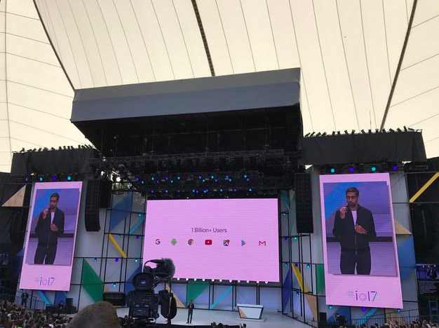 蘋果筆記本下月或?qū)⑼瞥鲂驴?搭載第七代英特爾處理器-鋒巢網(wǎng)