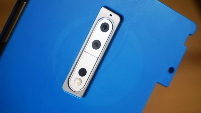 Nokia9真機曝光：驍龍835+雙攝，未采用蔡司鏡頭-鋒巢網(wǎng)