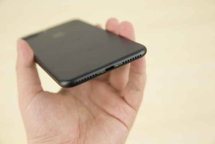 國(guó)民游戲+國(guó)民手機(jī) iPhone7 Plus王者榮耀定制版圖賞-鋒巢網(wǎng)