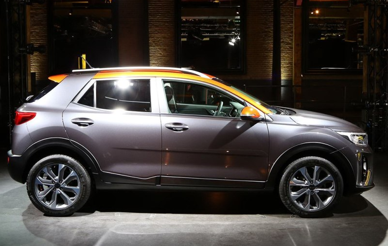 小就不中用？No No！起亞Stonic小到?jīng)]人敢懟！-鋒巢網(wǎng)