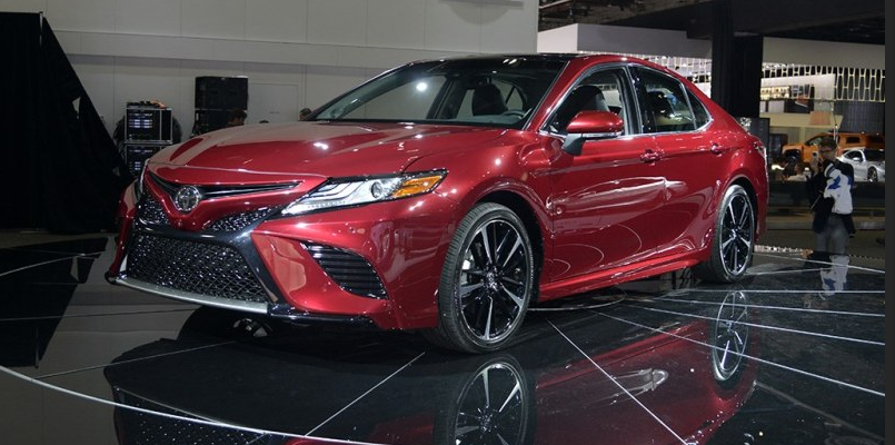 全新豐田凱美瑞11月上市：過(guò)去與現(xiàn)在，你愛(ài)的是哪個(gè)？-鋒巢網(wǎng)