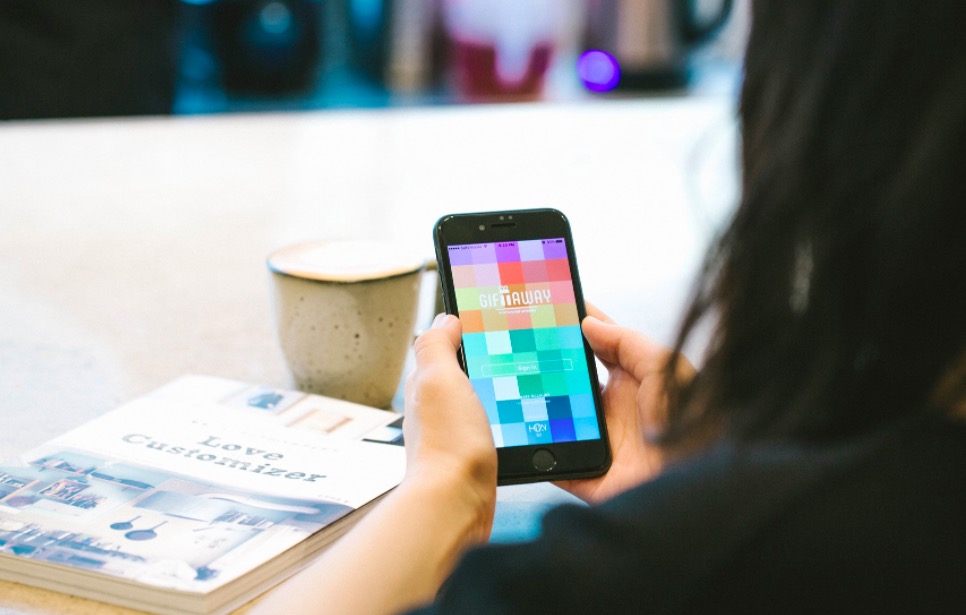 新概念購物APP出現(xiàn) GiftAway零買賣輕量環(huán)保登場-鋒巢網(wǎng)