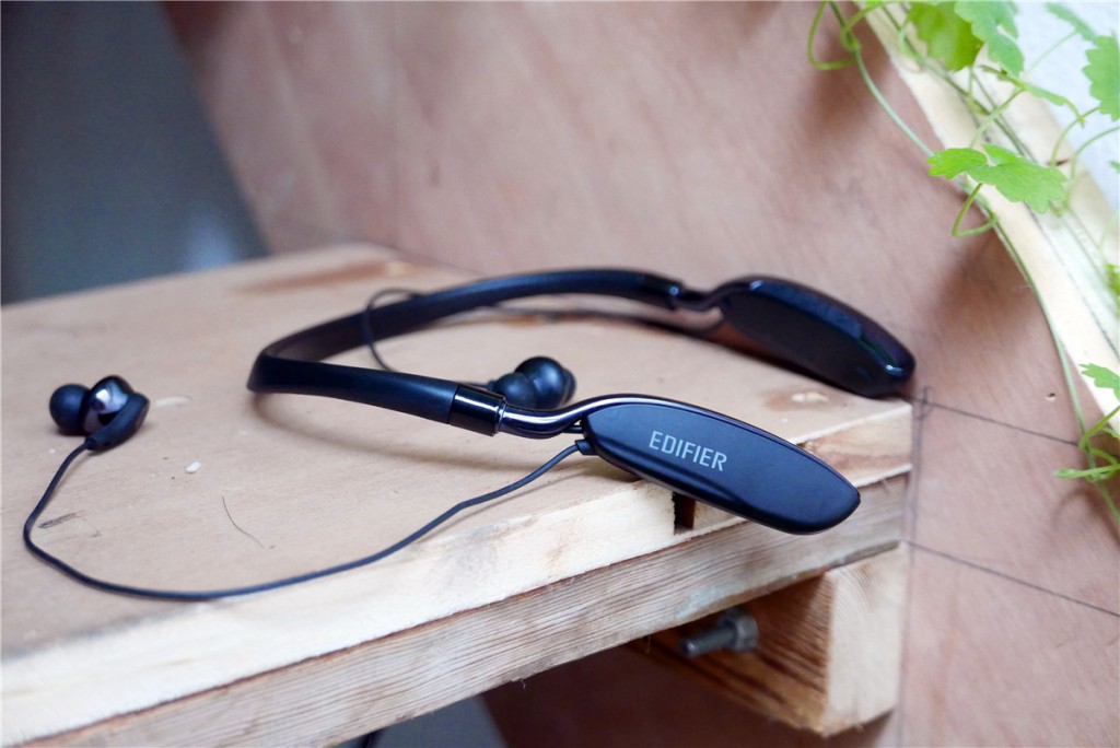 漫步者W360BT藍(lán)牙耳機(jī)體驗(yàn)：舒適的佩戴感和寬松的聽感-鋒巢網(wǎng)