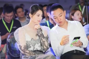 高圓圓最信任的“ta”、投資圈的Freestyle，張野的標(biāo)簽和存在感-鋒巢網(wǎng)