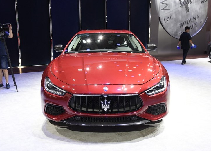 颶風(fēng)Ghibli正式開售，這樣的瑪莎拉蒂你能Hold住嗎？-鋒巢網(wǎng)