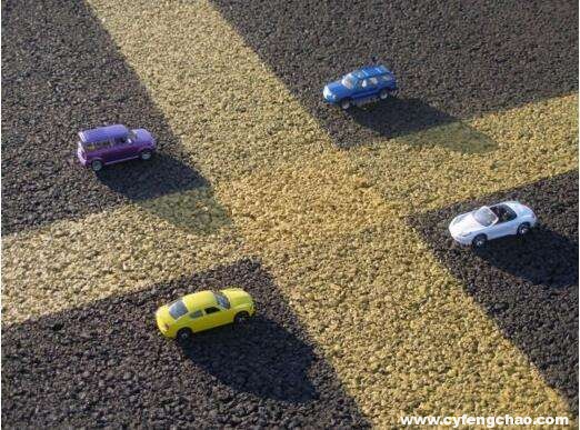 傳瓜子二手車又完成新融資，估值達(dá)32億美元-鋒巢網(wǎng)