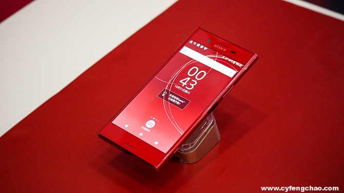 索尼聯(lián)合京東推Xperia系列新品，限量朱砂紅配色成焦點(diǎn)-鋒巢網(wǎng)