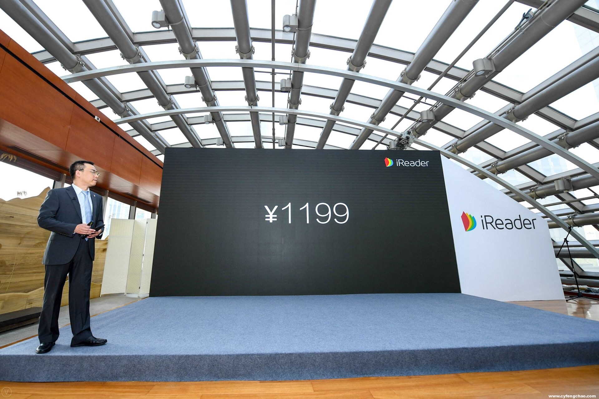 iReader新品登陸：擁有不同的世界，收獲更不同的自己-鋒巢網(wǎng)