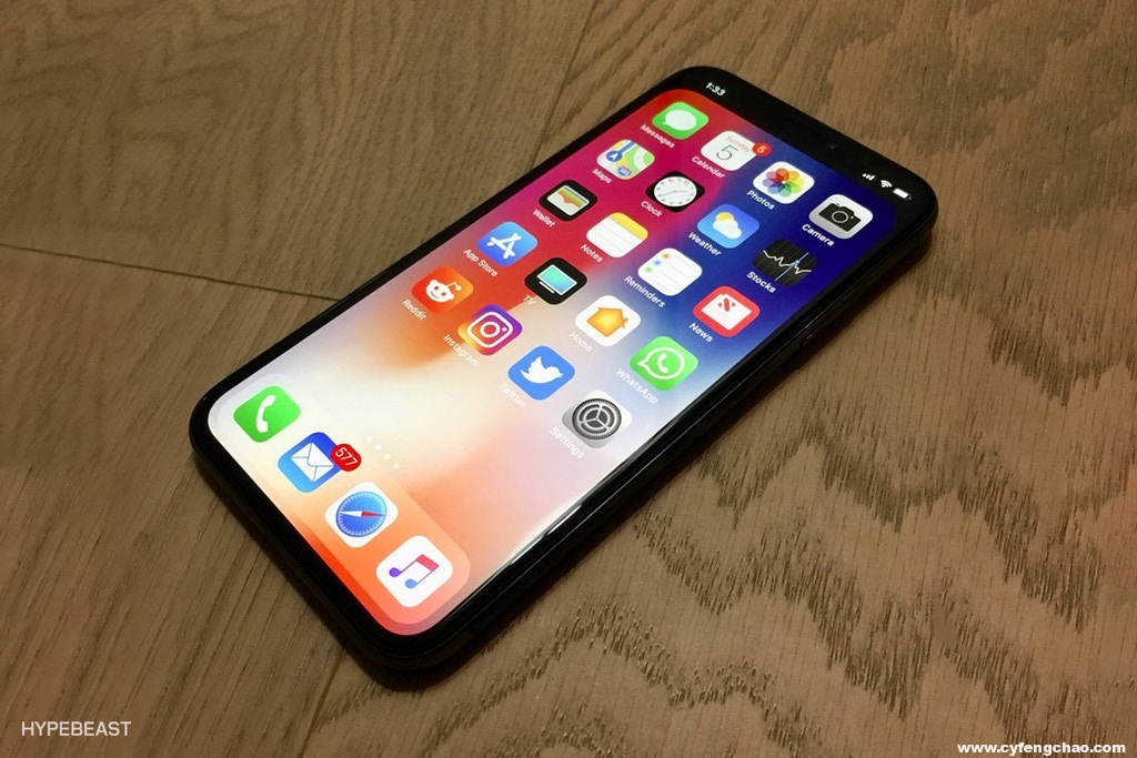驚奇！國外果粉用壁紙解決了iPhone X 「劉海」-鋒巢網(wǎng)