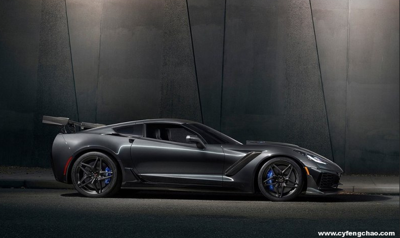 全新雪佛蘭科爾維特ZR1：睜開你的眼，我并不普通！-鋒巢網(wǎng)