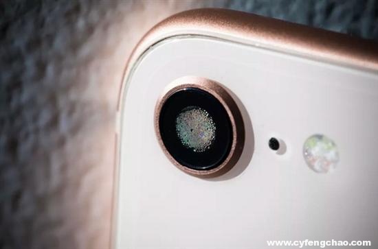 說好的防水呢？iPhone 8又中招了！-鋒巢網(wǎng)