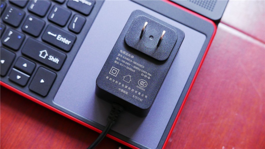 萬核客廳一體機體驗評測：不想做電腦的電視盒子不是好游戲機-鋒巢網(wǎng)