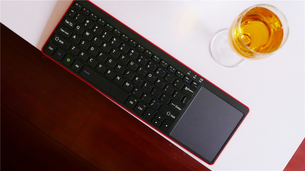 萬核客廳一體機體驗評測：不想做電腦的電視盒子不是好游戲機-鋒巢網(wǎng)