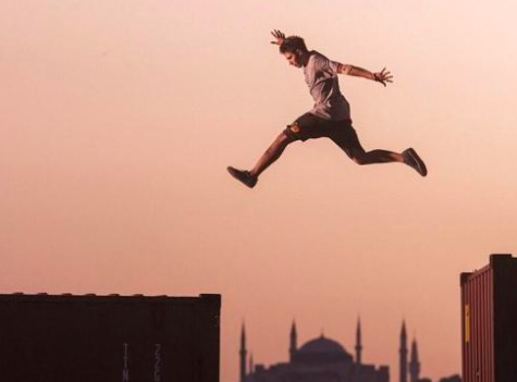 流量不降價(jià) 5G這只風(fēng)口的豬也會(huì)摔下來(lái)-鋒巢網(wǎng)