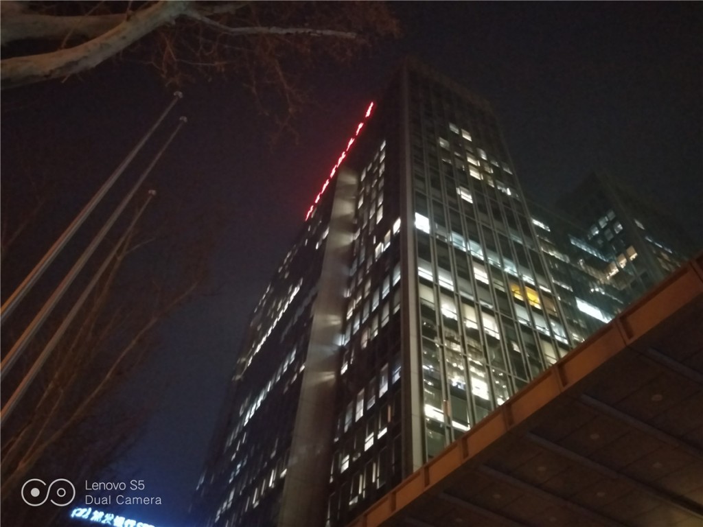 聯(lián)想S5體驗評測：均衡強勁的回歸之作-鋒巢網(wǎng)