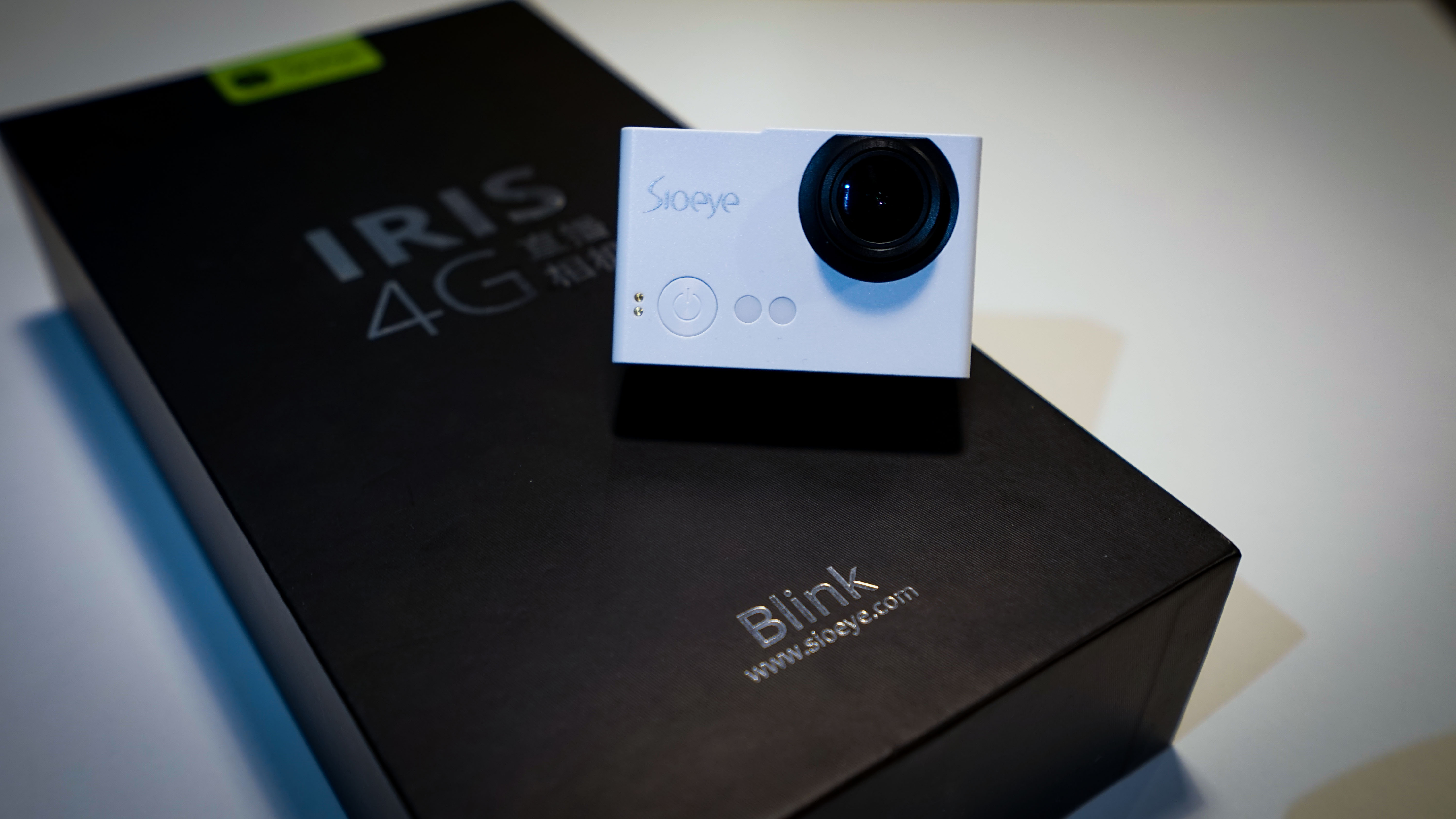 直播從未如此有趣，喜愛(ài)運(yùn)動(dòng)相機(jī)Sioeye Blink評(píng)測(cè)-鋒巢網(wǎng)