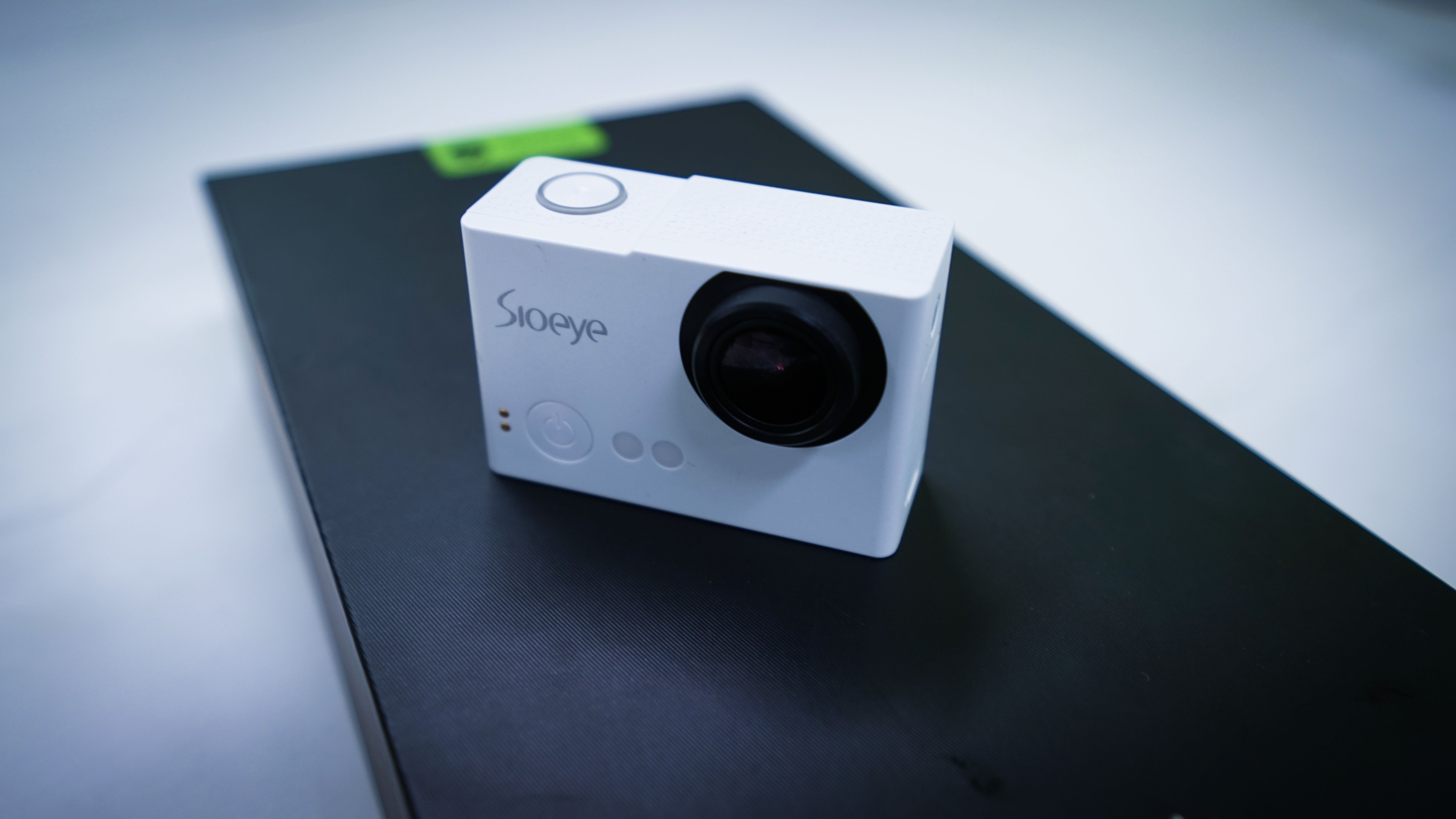 直播從未如此有趣，喜愛(ài)運(yùn)動(dòng)相機(jī)Sioeye Blink評(píng)測(cè)-鋒巢網(wǎng)