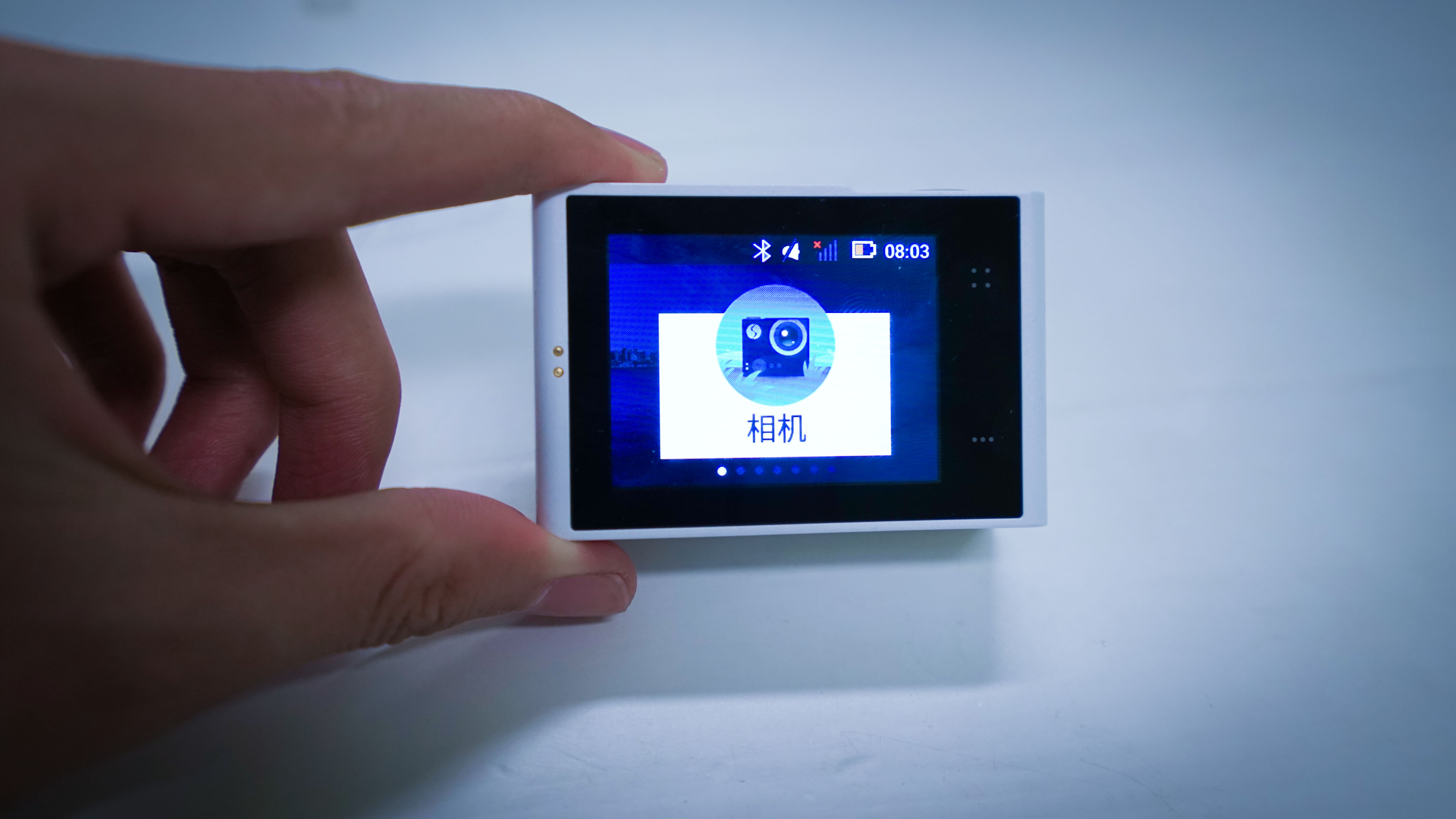 直播從未如此有趣，喜愛(ài)運(yùn)動(dòng)相機(jī)Sioeye Blink評(píng)測(cè)-鋒巢網(wǎng)