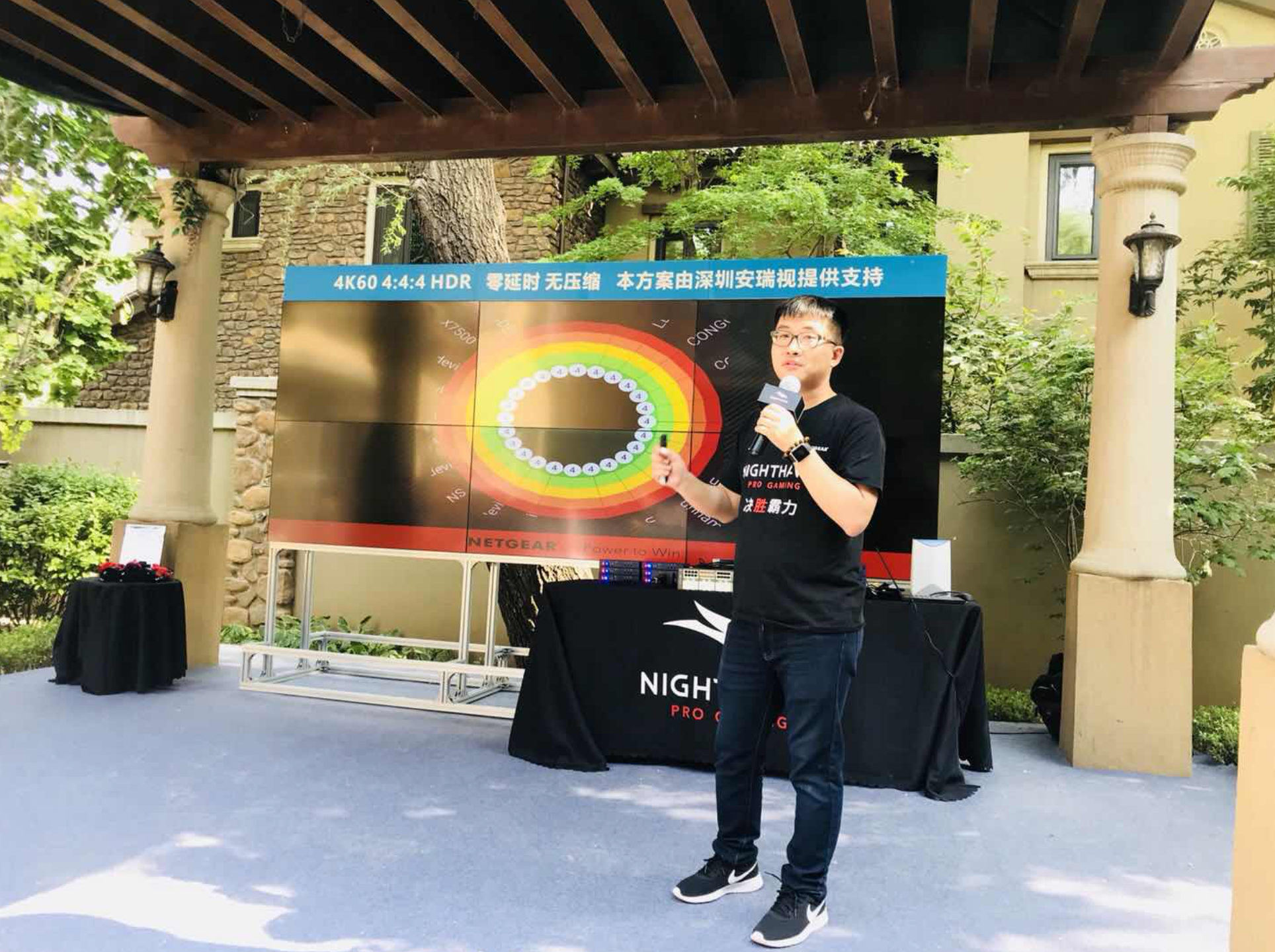 聽說90%的電競路由是假的？網(wǎng)件竟然新推出電競路由XR500？-鋒巢網(wǎng)