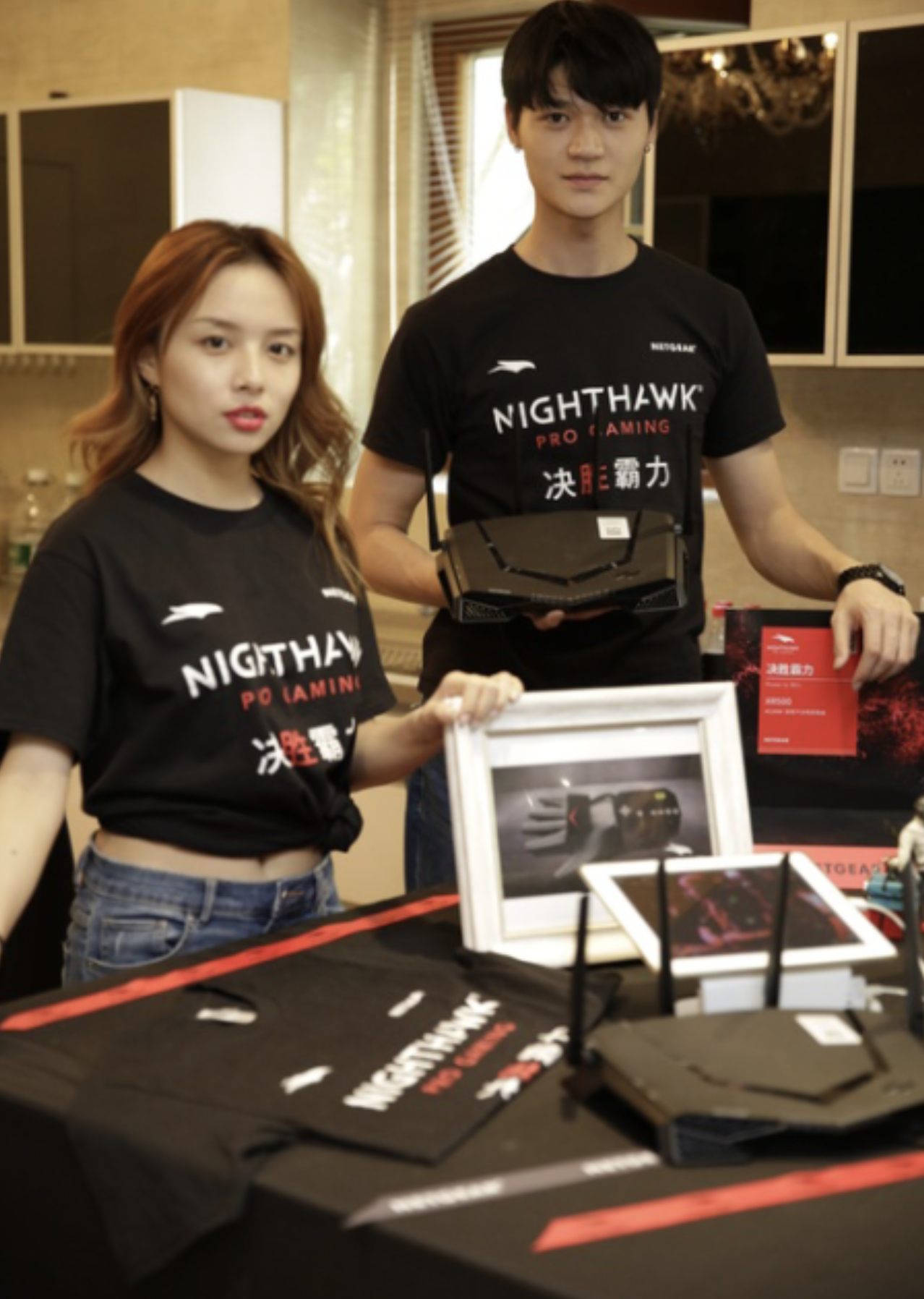 聽說90%的電競路由是假的？網(wǎng)件竟然新推出電競路由XR500？-鋒巢網(wǎng)