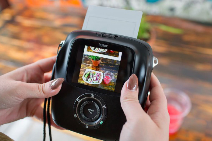 即影即有？富士將發(fā)布第二代拍立得相機(jī) SQ6-鋒巢網(wǎng)