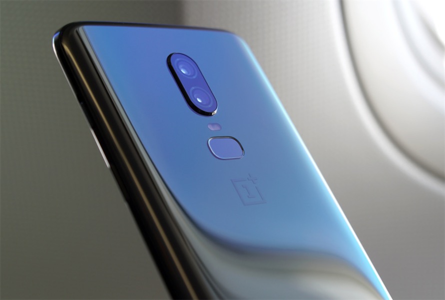 一加6上手:外觀靚性能強(qiáng)價(jià)格高-鋒巢網(wǎng)