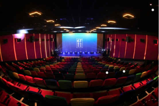 魅藍(lán)6T小電影式發(fā)布會(huì):連呼吸都在營(yíng)銷的李楠盡力了-鋒巢網(wǎng)