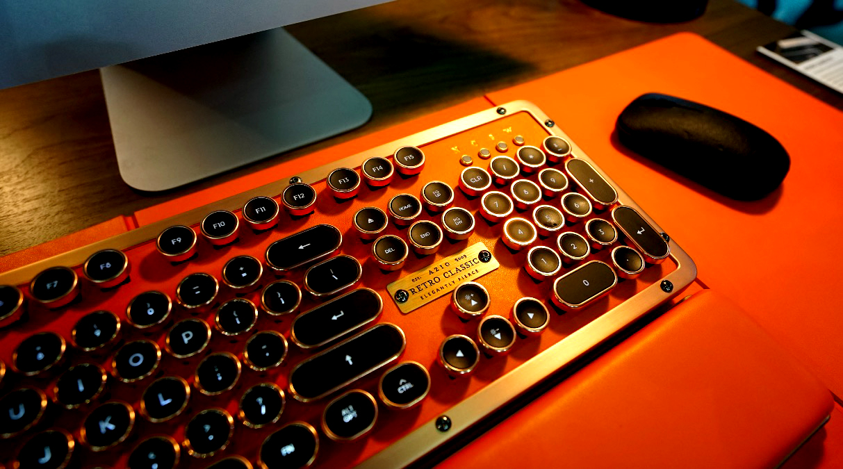 鋒巢網(wǎng)直播| 2018臺北電腦展：只為勇者而生 華碩ROG&靈耀X新品發(fā)布會直播-鋒巢網(wǎng)