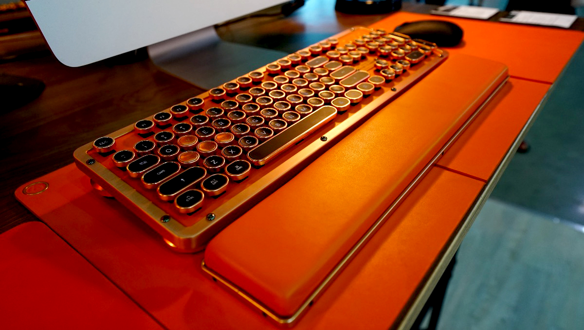 鋒巢網(wǎng)直播| 2018臺北電腦展：只為勇者而生 華碩ROG&靈耀X新品發(fā)布會直播-鋒巢網(wǎng)