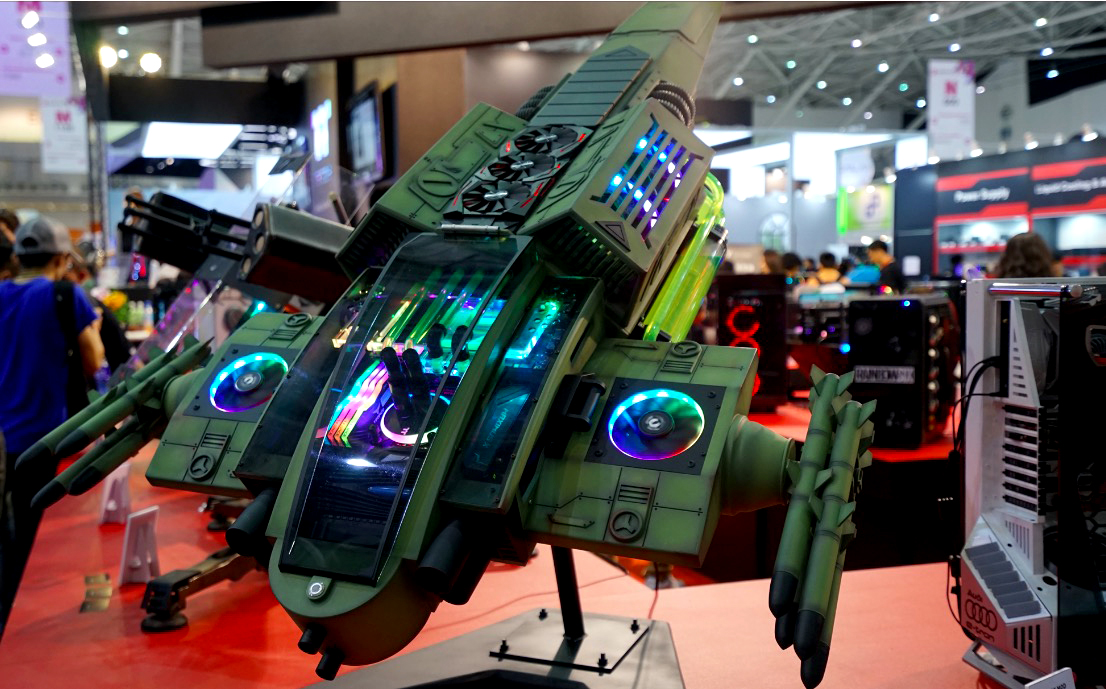 鋒巢網(wǎng)直播| 2018臺北電腦展：只為勇者而生 華碩ROG&靈耀X新品發(fā)布會直播-鋒巢網(wǎng)