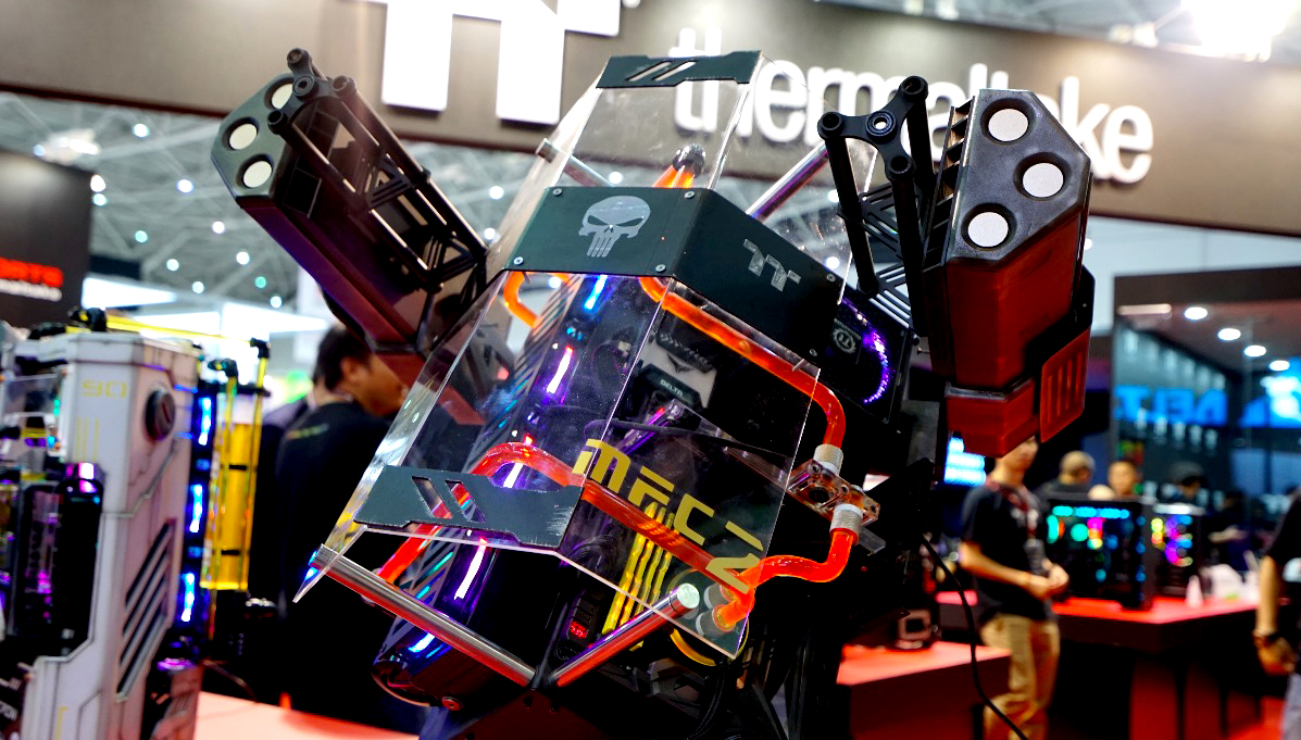 鋒巢網(wǎng)直播| 2018臺北電腦展：只為勇者而生 華碩ROG&靈耀X新品發(fā)布會直播-鋒巢網(wǎng)