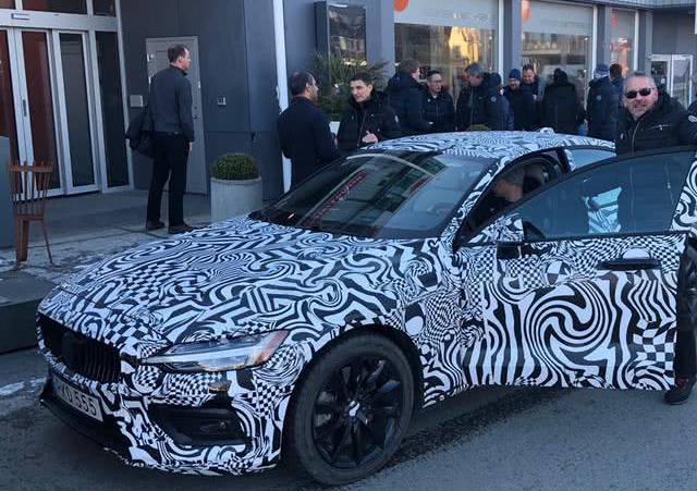 沃爾沃新一代S60本月在美國工廠正式發(fā)布，并將采用新家族式設計語言-鋒巢網(wǎng)