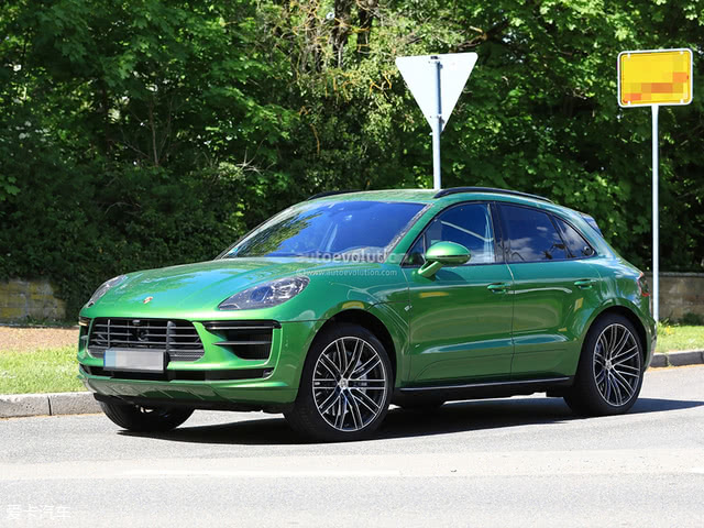 巴黎車展亮相 保時捷新款小號卡宴Macan-鋒巢網(wǎng)