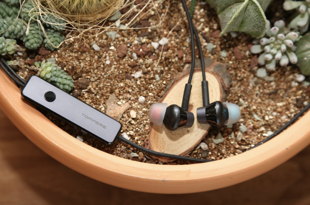 貴族品質(zhì)，平民價(jià)格：博信股份新品降噪耳機(jī)僅售199元-鋒巢網(wǎng)