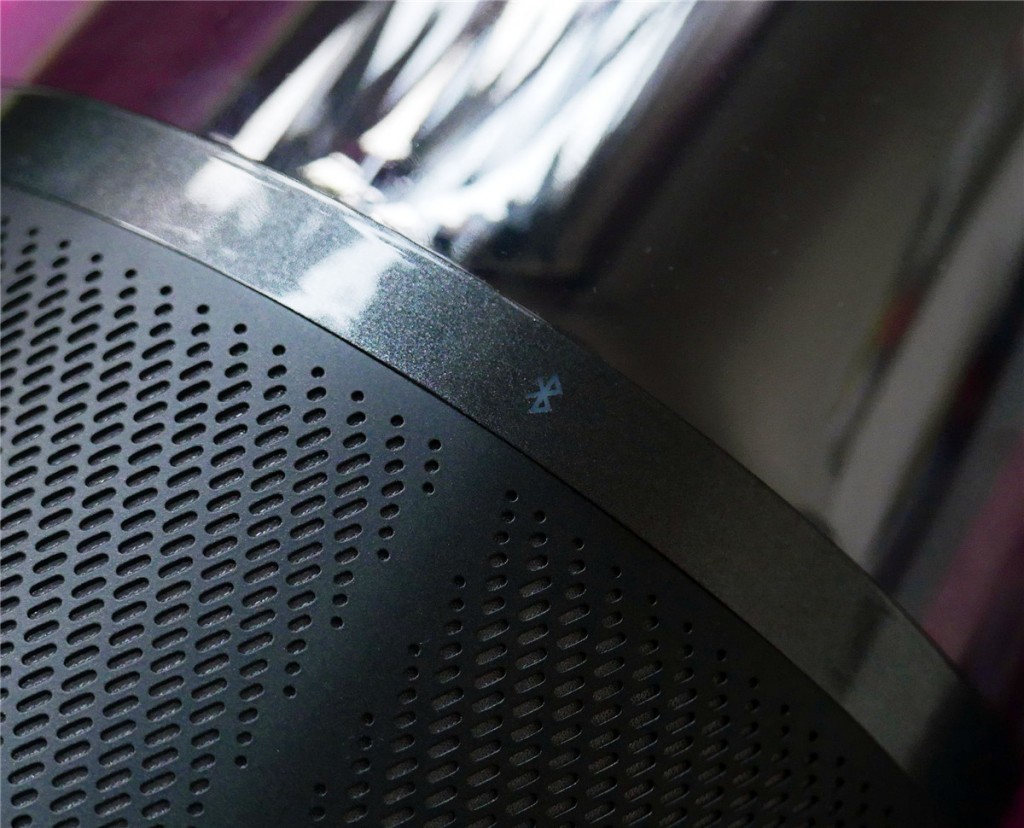 哈曼卡頓音樂琥珀評測：音響大廠眼中的未來是怎樣？-鋒巢網(wǎng)