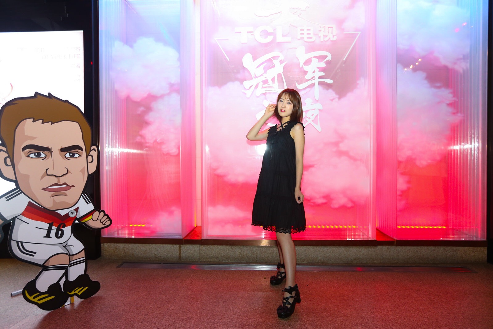 世界杯完美謝幕，TCL QLED電視“十力”見證冠軍誕生-鋒巢網(wǎng)